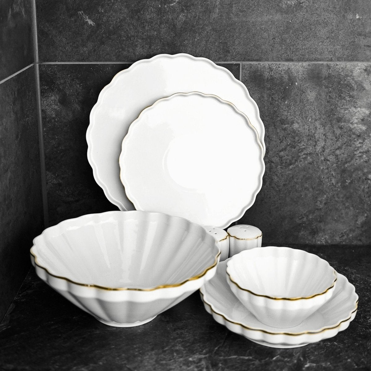 Almina Flores - Porseleinen Serviesset - 27 - delig - Wit/Goud - 6 - Persoons - Dinerset - TEKZEN