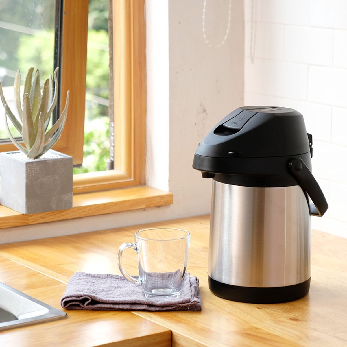 Kadirelli Thermoskan met Pomp - 2,5 Liter - Thermosfles - TEKZEN